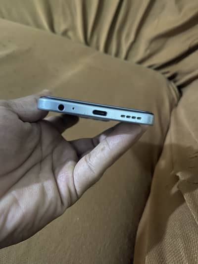 INFINIX SMART 9 HD 4/64GB DUAL OFFICIAL PTA APPROVED ALL OK ONLY PHONE