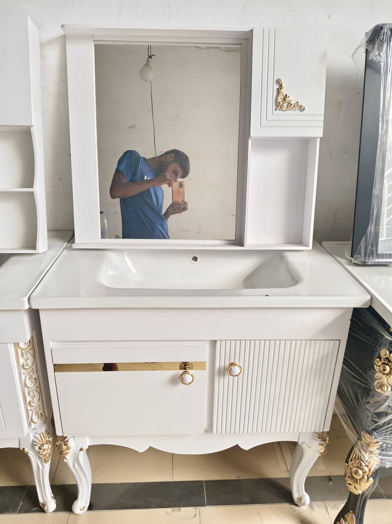 vanity pvc 3