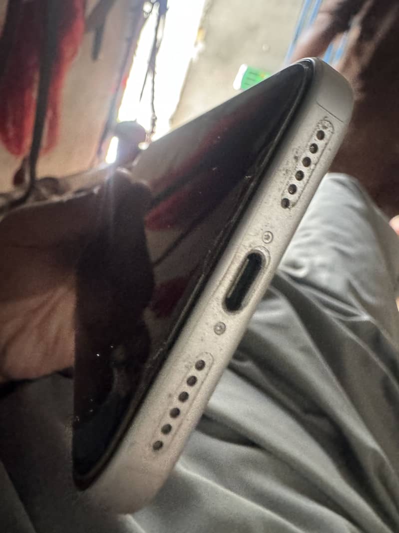 Apple iPhone 17 Pro Max 1