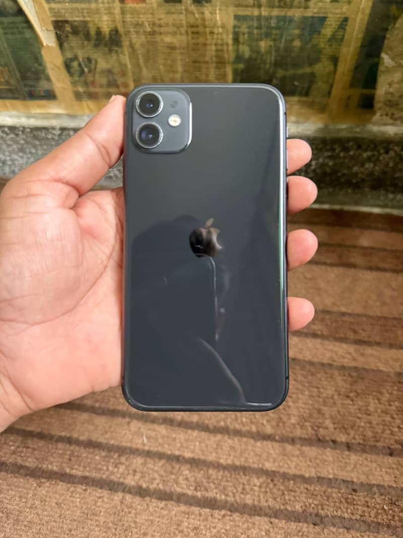 iPhone 11 3