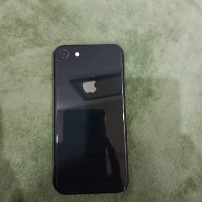 Apple IPhone 8 … 64 gb