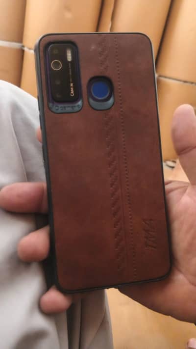 Tecno CAMON 15 my mobile 4GB ram 64rom box mobile charger Nahin Hai
