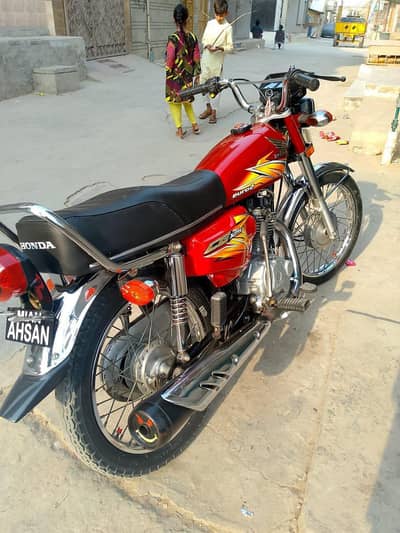 Honda 125 cc urgent for sale model 2021