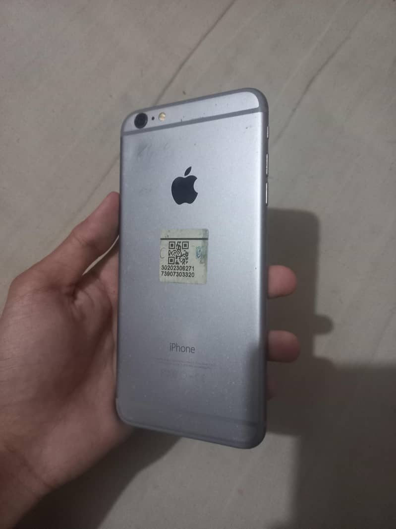 Apple iPhone 6 Plus 0