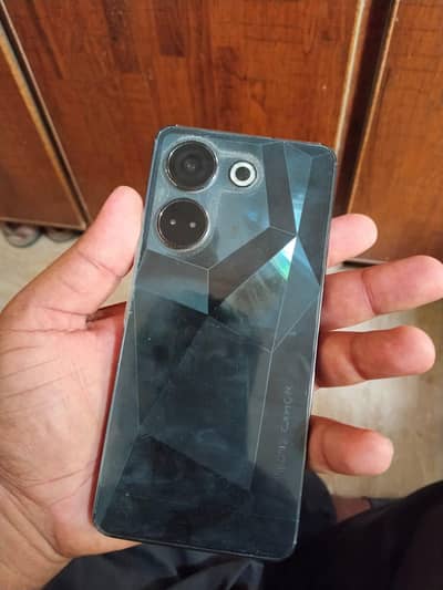 Tecno CAMON 20