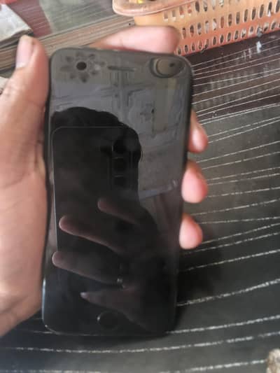 Apple iPhone 7