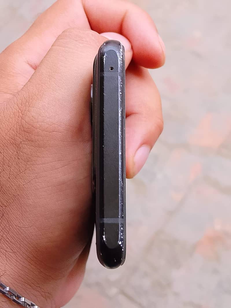 One Plus 10 Pro 4