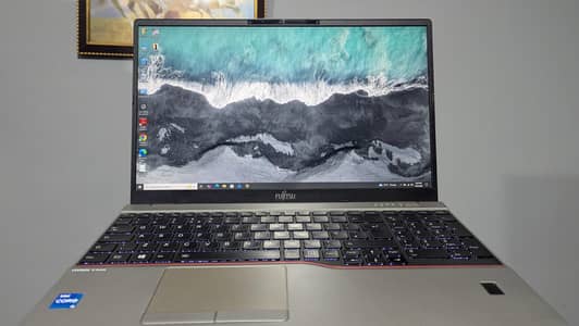 Fujitsu Core i5 11th
