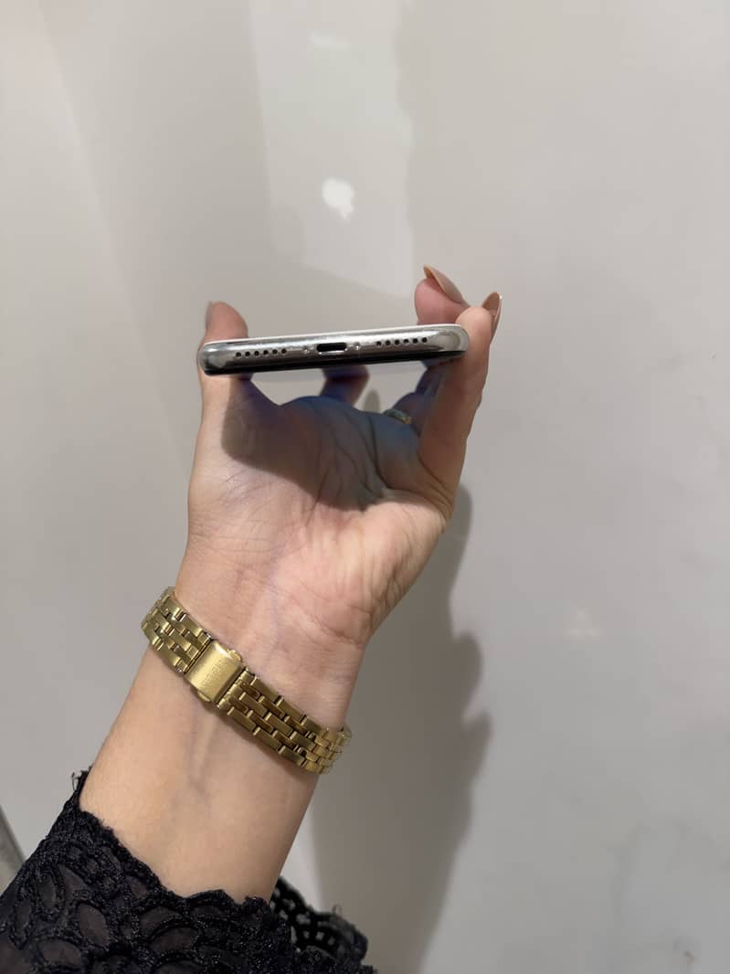 Apple iPhone X 10