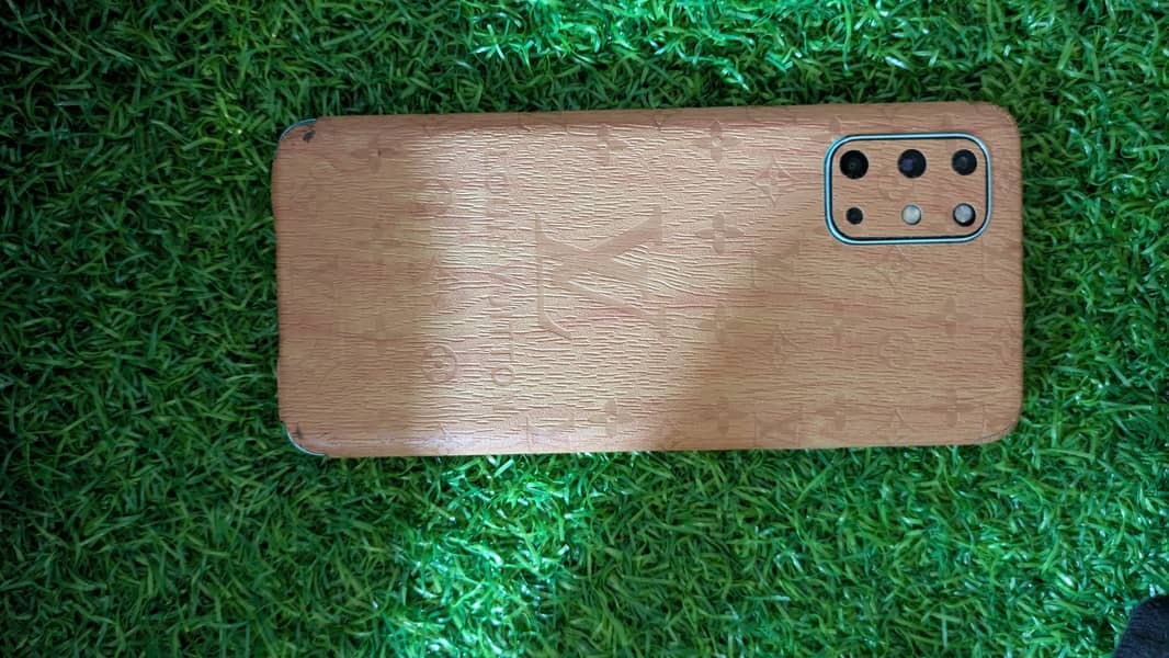 One Plus 8T 0