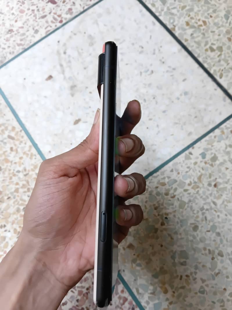 Google Pixel 6 5