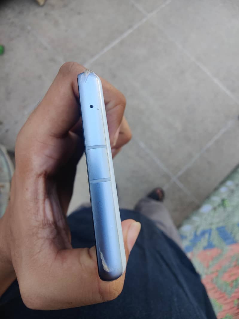 Google Pixel 7a 5
