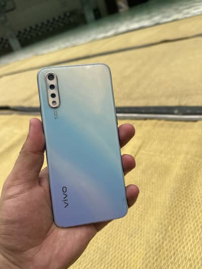 vivo s1 4 gb ram 128gb storage