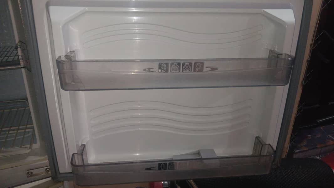 Dawlance fridge 4