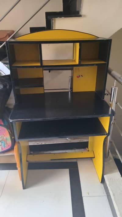 study table with chair