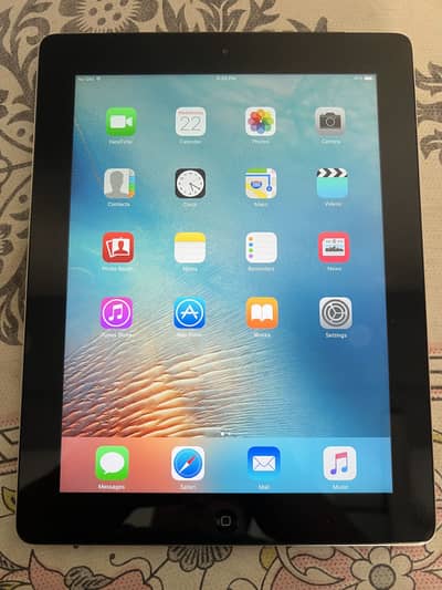 Apple iPad 3rd Generation with charger