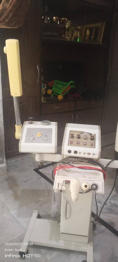 Hydra facial machine