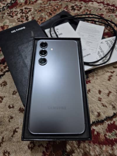 Samsung Galaxy S24 5G USA Variant with Box + Cable Original Snapdragon