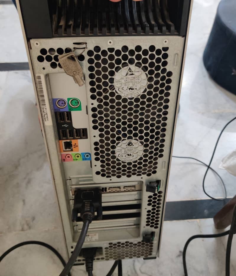 HPZ600 ( Full PC setup ) 2