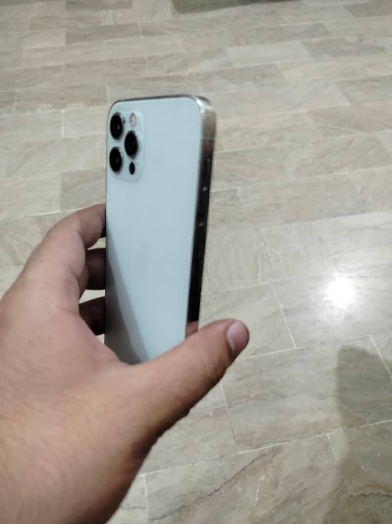 Iphone 12 pro 3