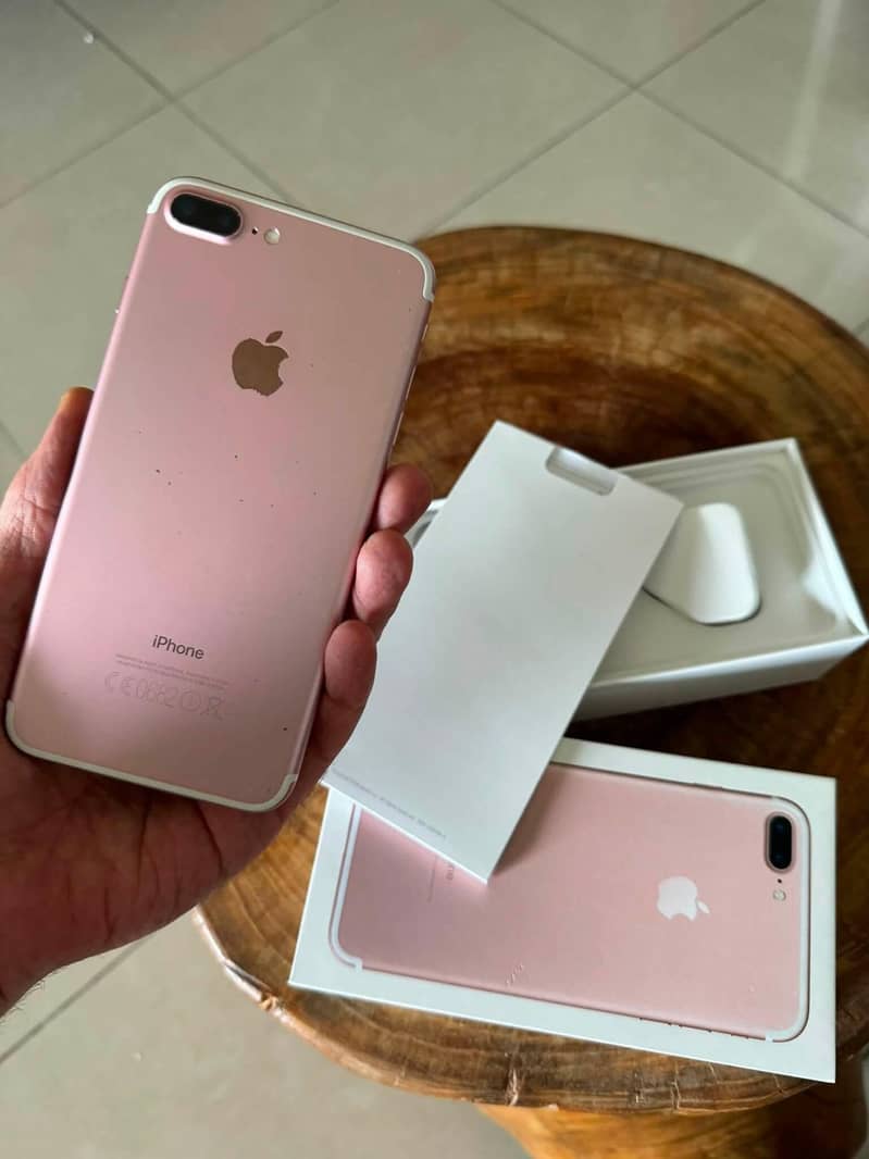 Apple iPhone 7 Plus 2