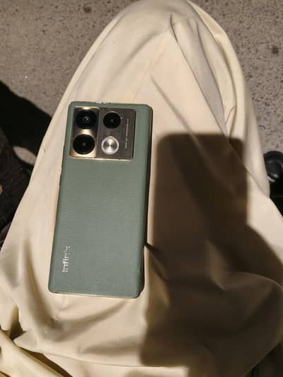 Infinix zero 40 pro plus