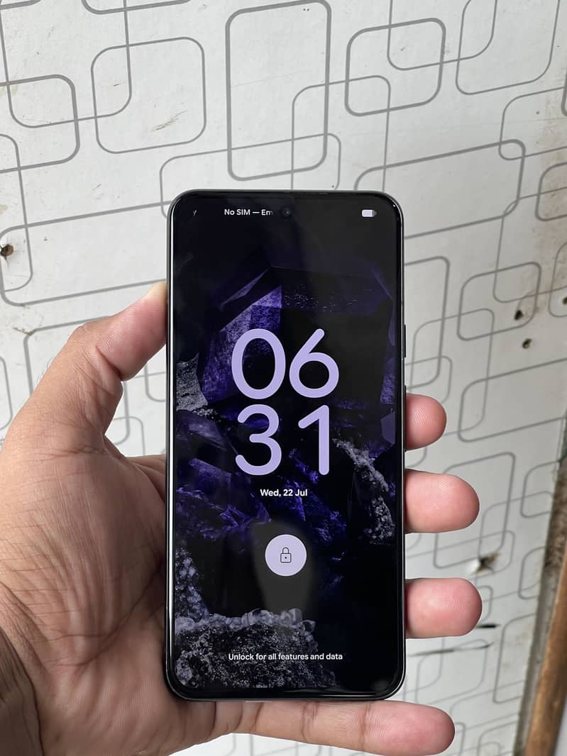 Google Pixel 8 2