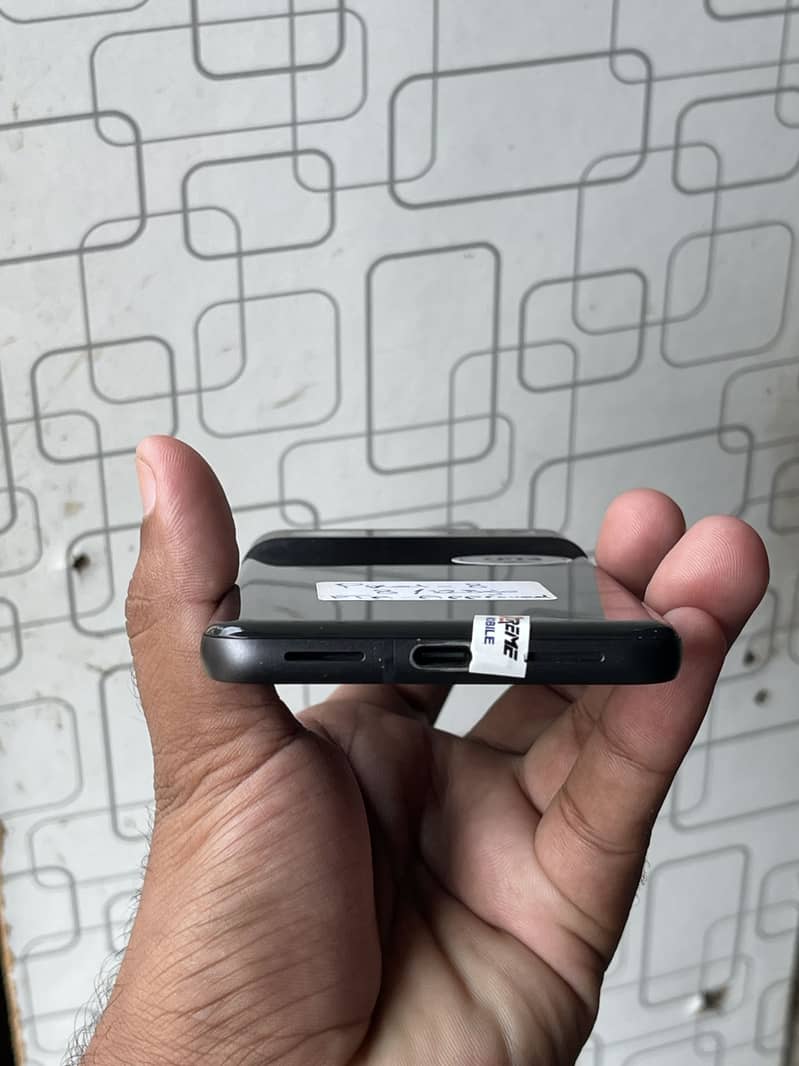 Google Pixel 8 3