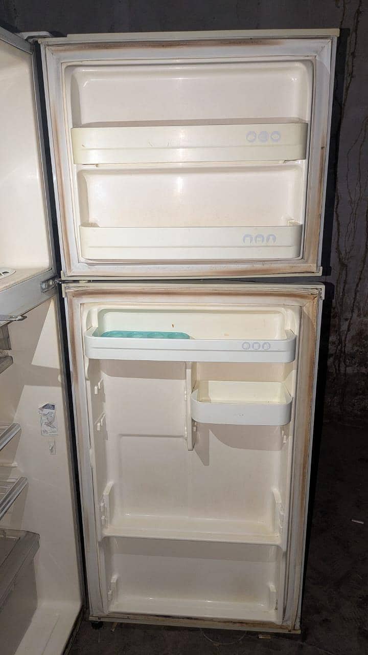 Refrigerator 5