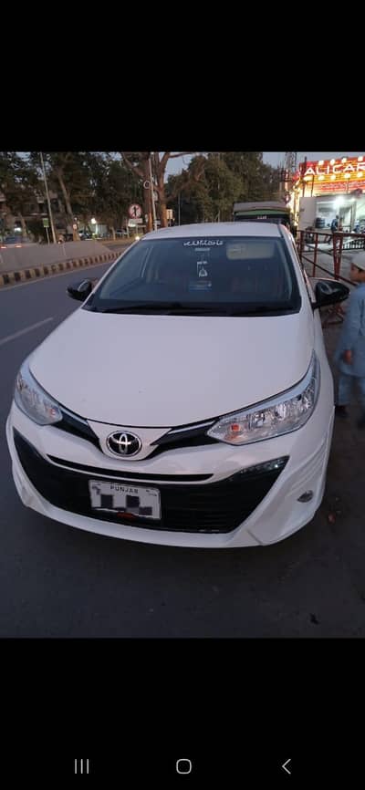 Toyota Yaris ATIV X CVT 1.5 (2021)