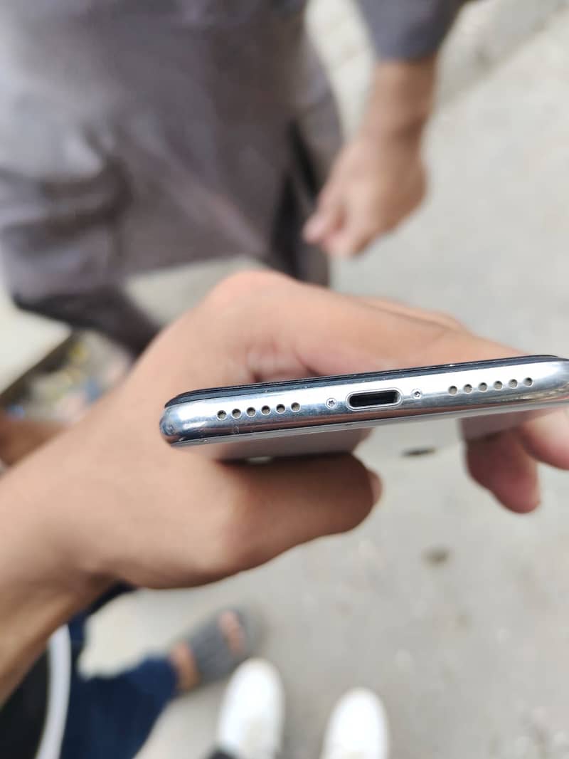 Apple iPhone X 1