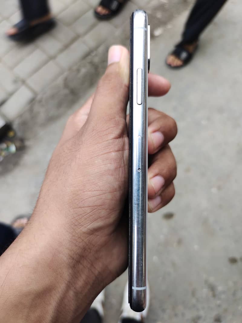Apple iPhone X 2