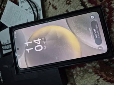 Samsung S24 5G With box Cable 10/10 8/128gb USA Snapdragon 8gen3 varia