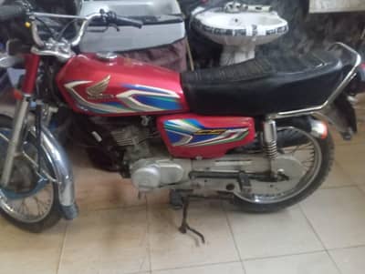 Honda 125 For sale Good condition 03256638024