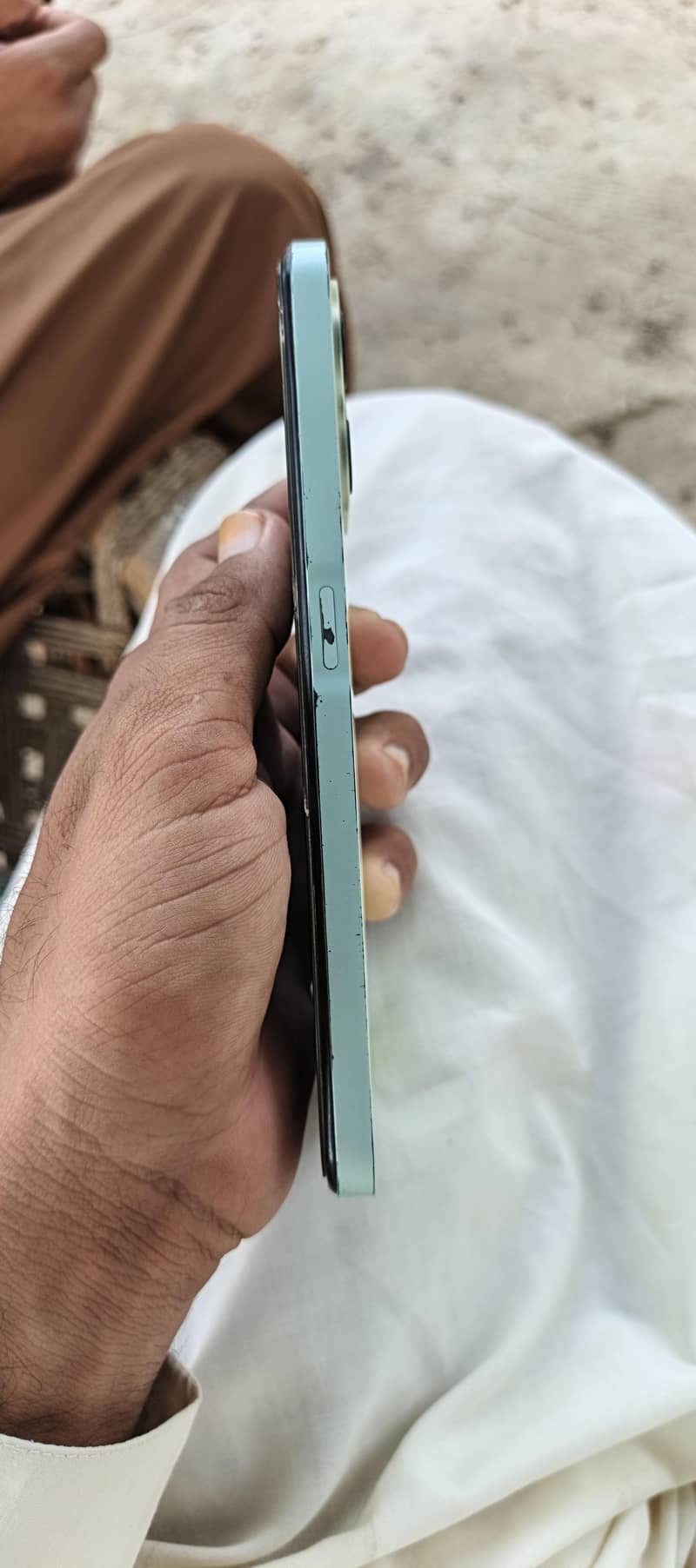 Realme C35 1