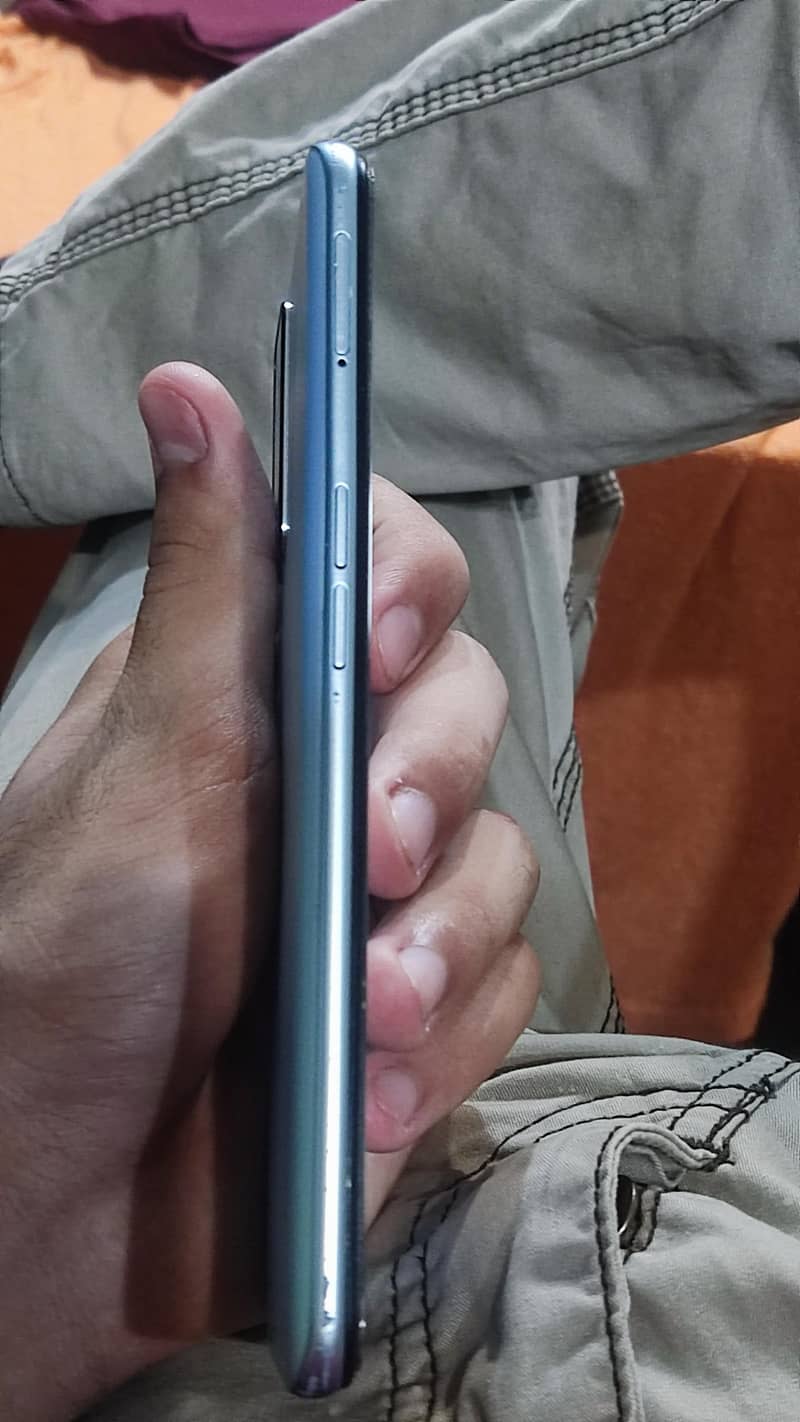 OPPO A76 4