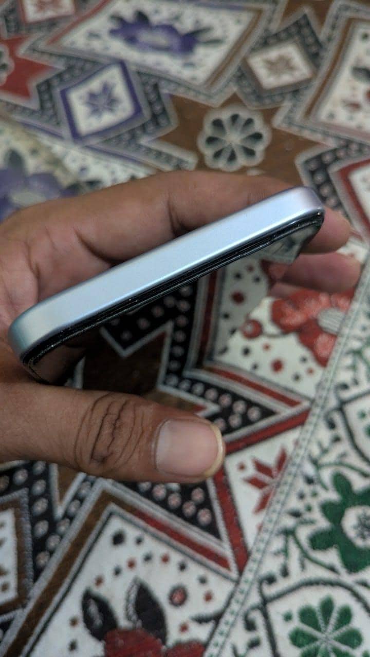 OPPO A6k 3