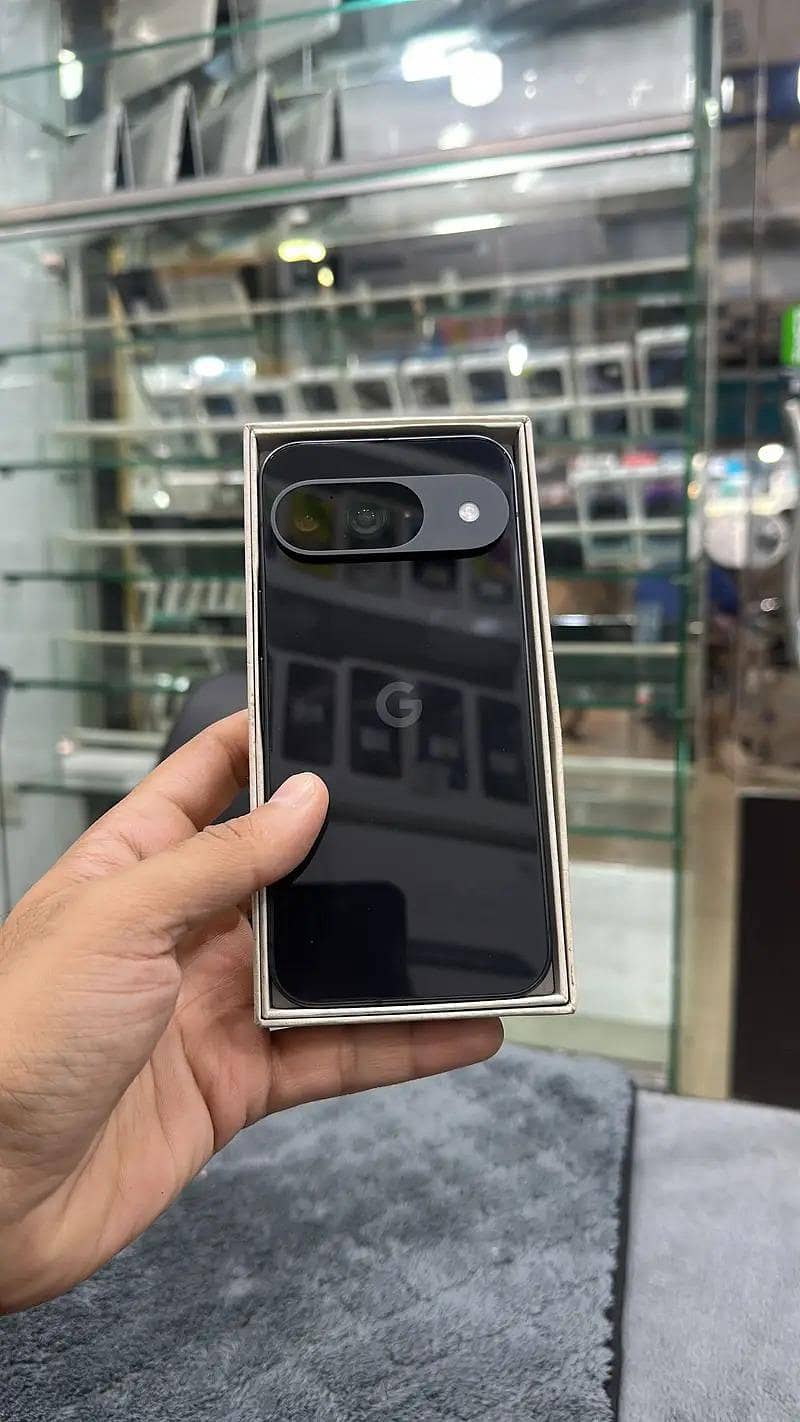 Google Pixel 9 (Obsidian Black) - Mint Condition | Box & Cable Include 2