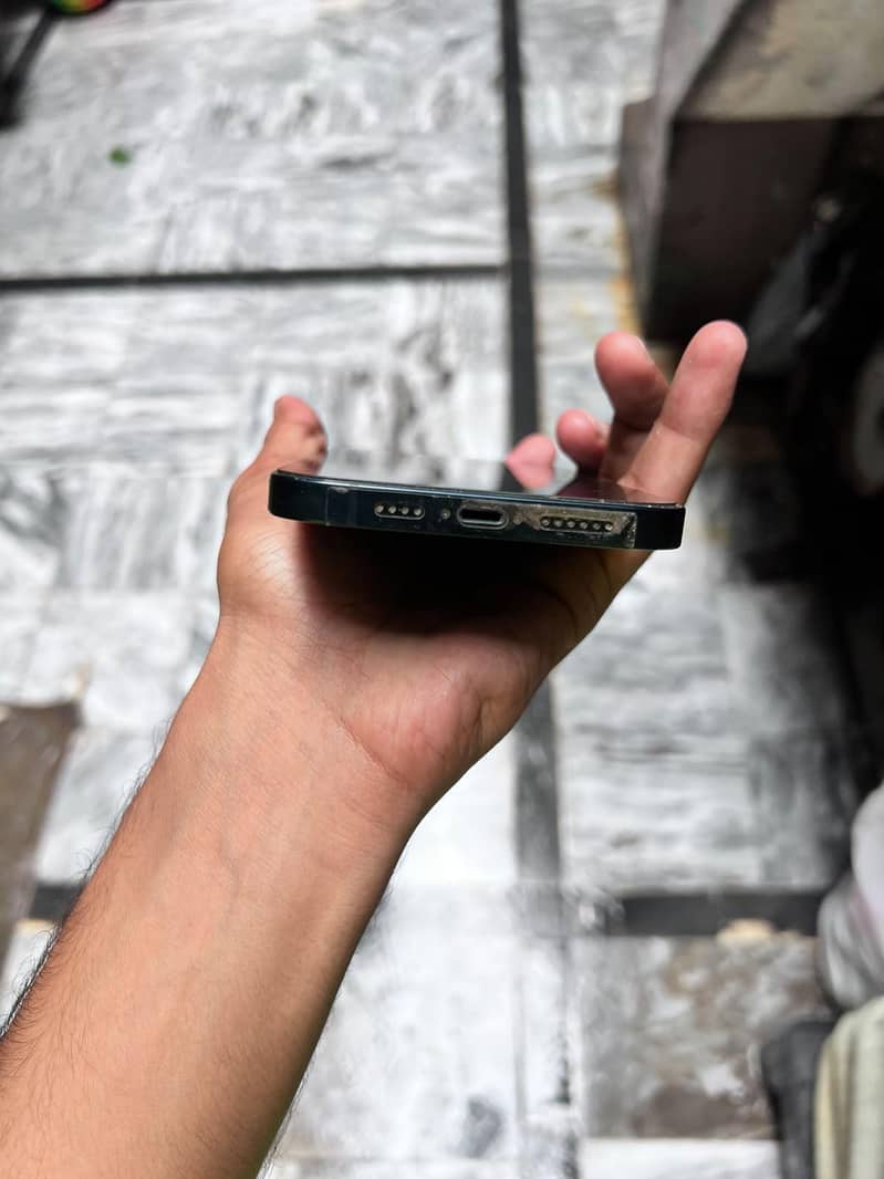 Apple iPhone 14 plus 3