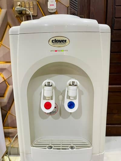 Clover Water Dispenser Hot & Cold 100% Working  Like New