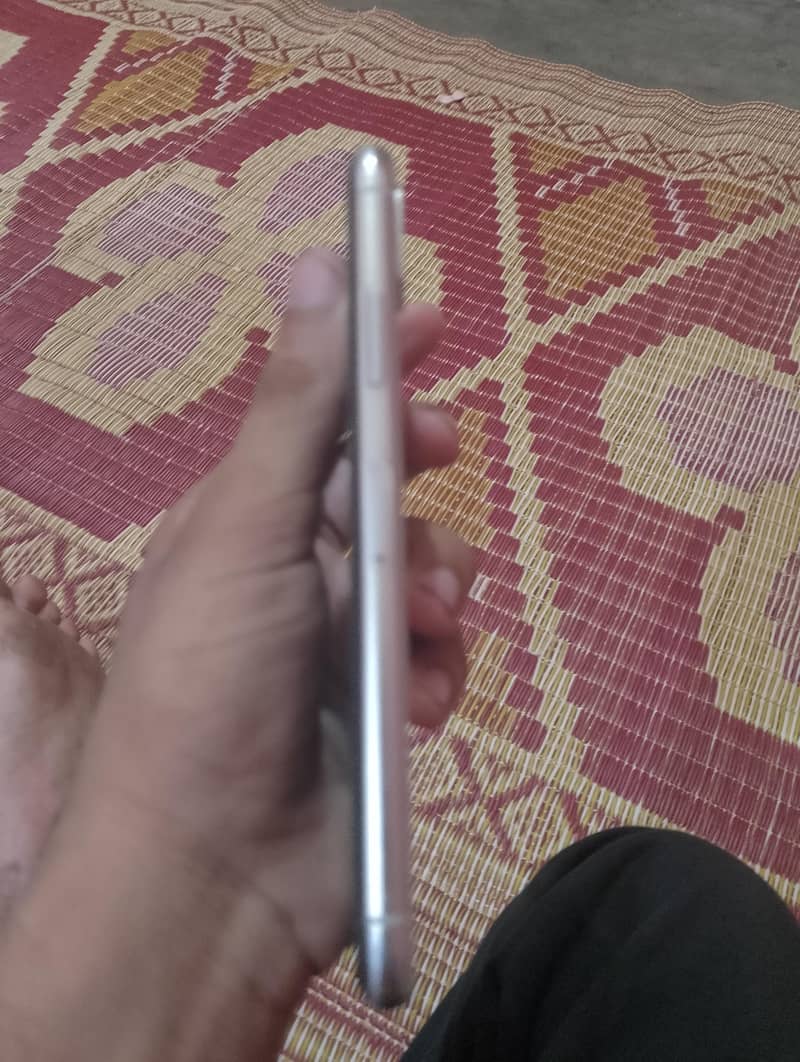 Apple iPhone X 1