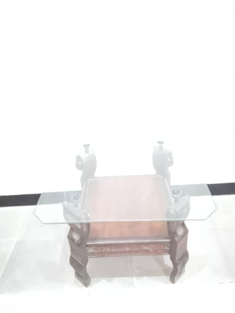 glass table 1