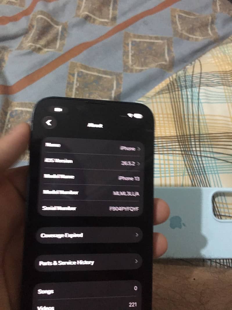 iPhone 13 8