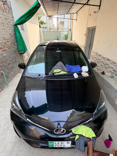 Toyota Vitz 2014