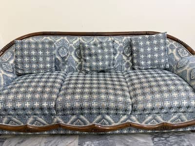 5 Seater Wooden Sofa Set | 3+1+1 | Excellent Condition