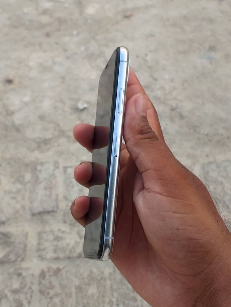 Apple iPhone X 2