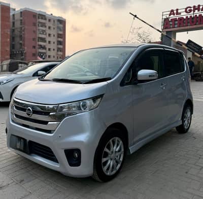 Nissan Dayz Highway star Model 2013/17 - Top Variant