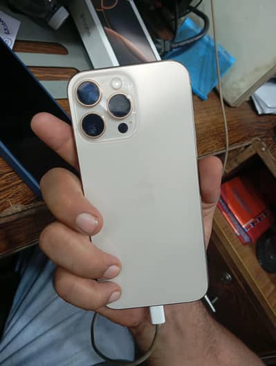 Apple iPhone 16 Pro Max