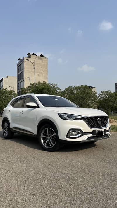 MG HS 2021