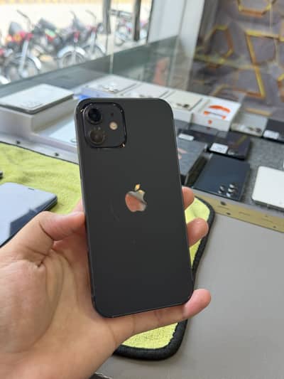 iPhone 12 factory unlock